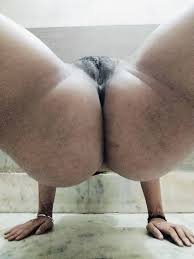 Indian desi : 2 Nude Pics | xHamster