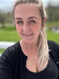 Alex Colter's Instagram, Twitter & Facebook