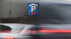Urteil Zur Vorfahrt Gilt Rechts Vor Links Auch Im Parkhaus