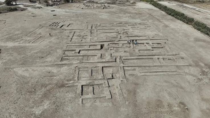 Excavation in ancient Babylon uncovers nearly 500 artifacts, including  cuneiform tablets and seals | Archaeology News Online Magazine