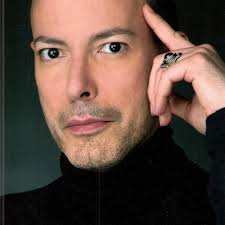 Manuel Bencomo's Instagram, Twitter & Facebook