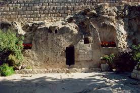 Here jesus was crucified, buried and resurrected. The Garden Tomb Wikipedia