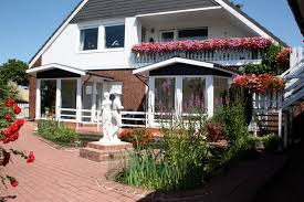 Today on homify 360 we head out to a fantastic location above lake constance, where the expert team of home builders at haacke haus gmbh co. Preisubersicht Pension Haack Gyhum