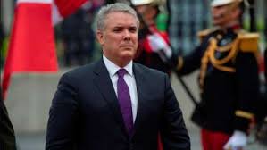 Iván duque envía a esa ciudad a sus ministros de defensa e interior para sofocar los disturbios y esclarecer la muerte de la joven, que se quitó la vida después de acusar a unos agentes de abuso. Ivan Duque Latest News Videos And Photos On Ivan Duque Dna News