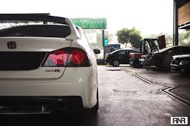 Sports styling, durability, technology & fuel efficiency have been brought to a whole new level. The Sleeper Civic Racenotrice