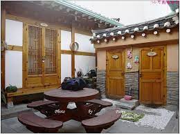 韓國仁寺洞韓屋住宿推薦網誌梨大 新村 弘大附近飯店住宿費用與交通方式 6011 6002機場巴士路線 鐘路 仁寺洞附近飯店住宿費用與交通方式 6011 6002機場巴士路線 南大門 明洞附近飯店住宿費用與交通方式 600 outdoor decor outdoor structures pergola
