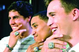 College hockey: UMD Bulldogs gather to receive championship rings