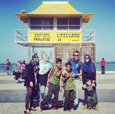 Yang mendebarkan namun sungguh mengasikan, yang membuatku bagai berada disurga yang maha nikmat bersama mama. Perkakasan Memasak Pelengkap Percutian Bersama Keluarga