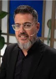 Karla Saiz's Instagram, Twitter & Facebook