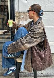 Jade Hesson (jadehesson)