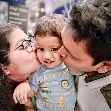 Elaine Eberhardt's Instagram, Twitter & Facebook