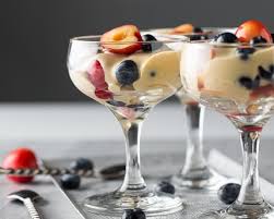 Creme Sabayon Aux Fruits De L Ete Recette Recette Dessert Recettes Preferees