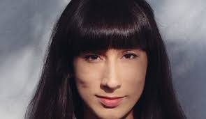 Anna Benefield's Instagram, Twitter & Facebook