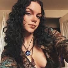 Kendra Tapia's Instagram, Twitter & Facebook