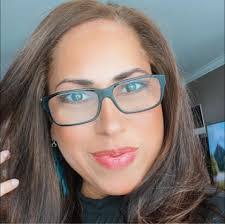 Gina Lackey's Instagram, Twitter & Facebook