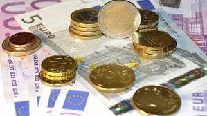 1 euro has become more expensive by 0 moldovan leu today in the bank of europe. Euro Scade La 4 55 Lei Leul ContinuÄ SÄ CreascÄ In FaÅ£a Principalelor Valute