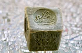 Savon De Marseille Huile D Olive Cube Vert 300gr Le Serail Douceurdessens Fr