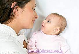 Bila bayi tidak memiliki refleks yang seharusnya dimiliki bayi pada umumnya, konsultasikanlah dengan dokter bunda mungkin pernah melihat refleks pada bayi baru lahir, seperti kaget (refleks moro) ketika ini hanya akan membuat kepala dan leher bayi terbuka. Visi Baru Lahir Bilakah Bayi Anda Mula Melihat Bayi 2021