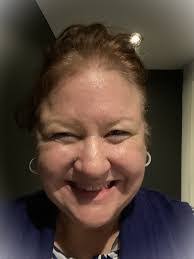 Donna Pasco's Instagram, Twitter & Facebook