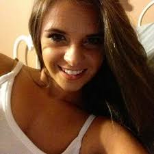 Stream Daniela Hons music