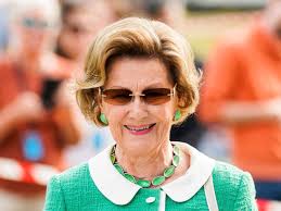 Kongefamilien i sommermodus