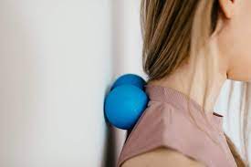 Helaas wordt deze fase nog vaak maar om blessures en andere ongemakken te voorkomen, kunnen we niet genoeg benadrukken hoe belangrijk het is om na elke workout je spieren los te maken en ze. 3 Tips Bij Ochtendstijfheid Stijve Spieren Medinello
