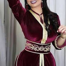 حنة نقش رموش حواجب طبيعية عدسات تعليم مكياج ميك اب ميك اب عروس مكياج عيون حنة عروس ميك اب حنة عروس Makeupltl خلطات طب Fashion Arab Fashion Embroidery Dress
