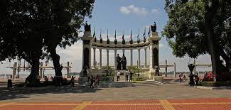 Resultado de imagen para cuales son los lugares que podemos visitar de ecuador de la costa