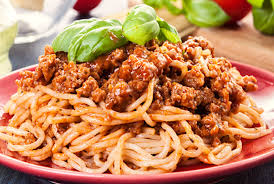 Connue Dans Le Monde Entier Comme Garniture Des Spaghettis La Tradition De La Region Bolognaise La Reserve Spaghetti Bolognaise Bolognaise Recettes De Cuisine