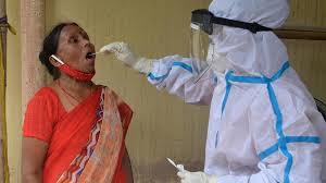 Les médecins sur place sont inquiets et pour cause, plusieurs. Coronavirus En Inde Apres Le Champignon Noir Un Champignon Blanc Menacant Cnews