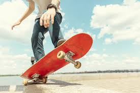 Cruiser longboards are the simplest or most basic longboard type. 12 Types Of Skateboards Longboards And Shortboards 2021 Masterclass
