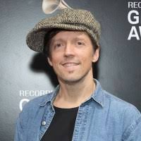 Jason Mraz Came Out Later in Life as He Didn't Want to Be a "Punchline"