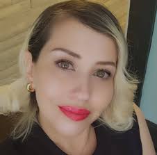 Pretty tiny cottage with wraparound porch by the sea!😍