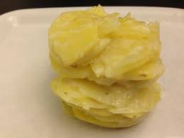 Parallèlement au restaurant sur mesure par thierry marx, le chef marx est également à la tête du camélia, du comptoir des pâtisseries et supervise toute la restauration au sein de l'hôtel. Gratin Dauphinois Thierry Marx Sevencuisine