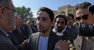 Voir plus d'idées sur le thème héros moderne, défilé 14 juillet, lion. Afghanistan Le Fils Du Commandant Massoud Se Lance En Politique