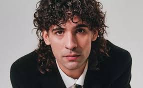 Keith Marlowe's Instagram, Twitter & Facebook