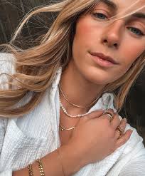 You can find me living in @shopbeljoy_ ✨ waterproof