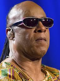 Fan account dedicated to the legendary musical genius, 25x grammy award winner, un messenger of peace and american icon. Stevie Wonder In Pictures Gold