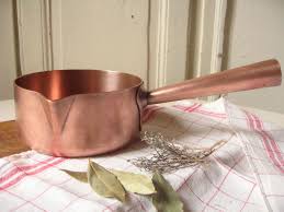 Casserole En Cuivre Massif Avec Bec Verseur Fabrication Francaise Casserole A Sauce Materiel Professionnel Cuisine Tradition French Vintage Etsy I Shop