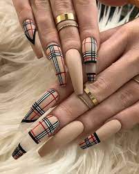 56 die erstaunlichsten nagel design fur damen seite 34 von 56 damen design die erstaunlichsten fur nagel burberry nails gucci nails solid color nails