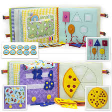 Rustige Actieve Boek Gemaakt Van Doek Wordt Aangeraden Voor Kinderen Vanaf 1 Jaar Oud Het Bestaat Uit 7 Bladen Toddler Christmas Gifts Toddler Gifts Soft Book