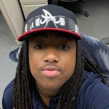 Benjamin Barefoot (@BenjaminBarefo2)