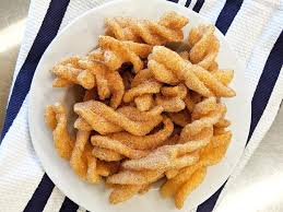 Copycat Taco Bell Cinnamon Twists Recipe Recipe In 2020 Cinnamon Twists Pizza Recipes Homemade Summer Recipes