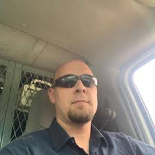 What is the favorite brand of tent for a Tegu?