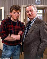 Like my dad always said, 'if you can't fight, wear a big hat'. Emmerdale S Reece Dinsdale Claims The Set Of The Soap Is Haunted By The Ghost Of John Thaw Daily Mail Online