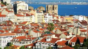 puɾtuˈɣaɫ), officially the portuguese republic (portuguese: Zehn Grunde Fur Portugal Alle Multimedialen Inhalte Der Deutschen Welle Dw 22 10 2019