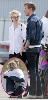 The actress carey mulligan delivered the performance of her career in the dark comedy promising. Pictures Of Carey Mulligan And Ryan Gosling Hugging On Set Of Drive Popsugar Celebrity Uk