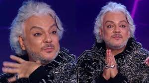Певец предстал с седыми волосами. Postarevshij I Sedoj Filipp Kirkorov Napugal Fanatov Gamebomb Ru