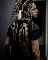 By Zion Dreads Naturais Com Alongamento De Cabelos Humano Modelo Willian Dreadlock Hairstyles For Men Dread Hairstyles Hair Affair