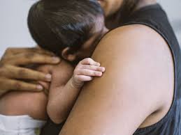 What is roseola and what causes it in toddlers? Roseola In Babies Causes Symptoms And Treatment Boldsky Com